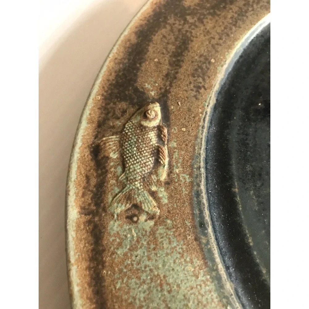 Phillips LP Studio Pottery  handmade stoneware plate with fish approx‎ 11-1/2